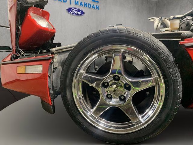 1986 RED Chevrolet Corvette Base RWD Convertible