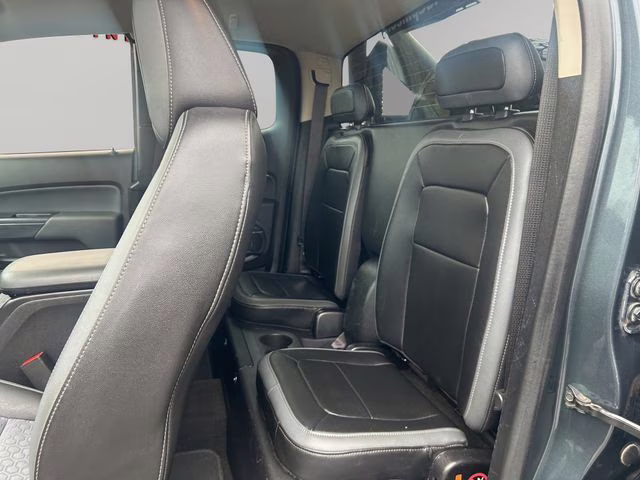 2015 Cyber Gray Metallic Chevrolet Colorado Z71 4X4 Truck