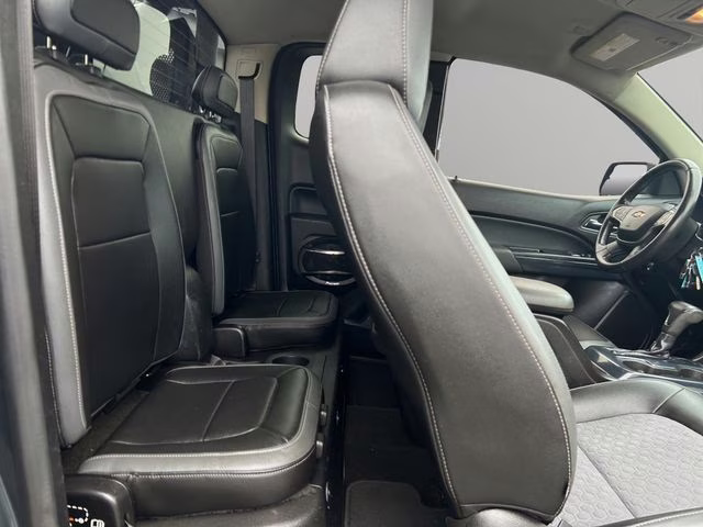 2015 Cyber Gray Metallic Chevrolet Colorado Z71 4X4 Truck