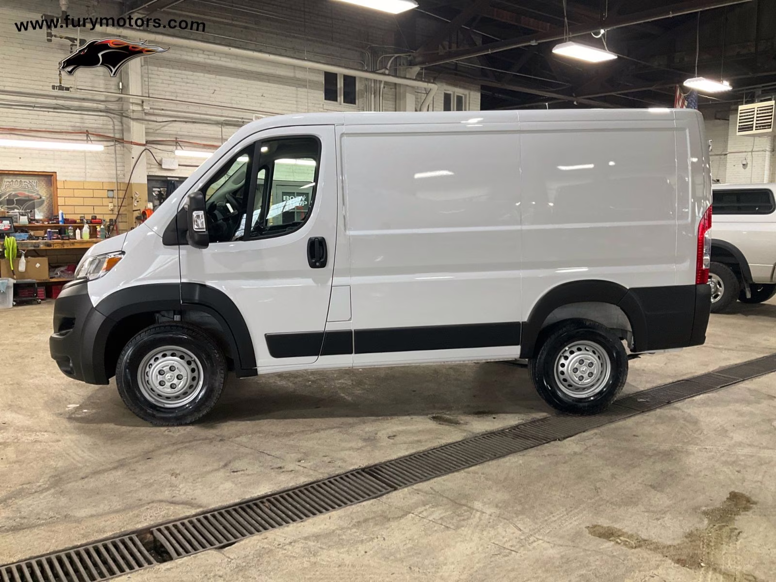 2025 Bright White Clearcoat Ram ProMaster 1500 Low Roof FWD Van