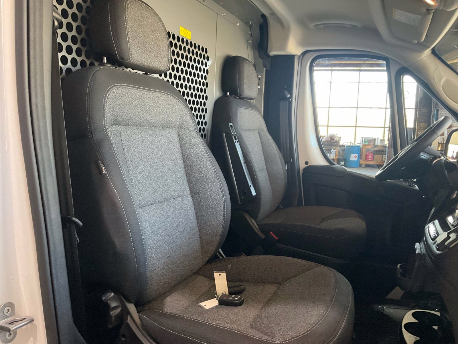 2025 Bright White Clearcoat Ram PPromaster 2500 Low Roof SLT FWD Van