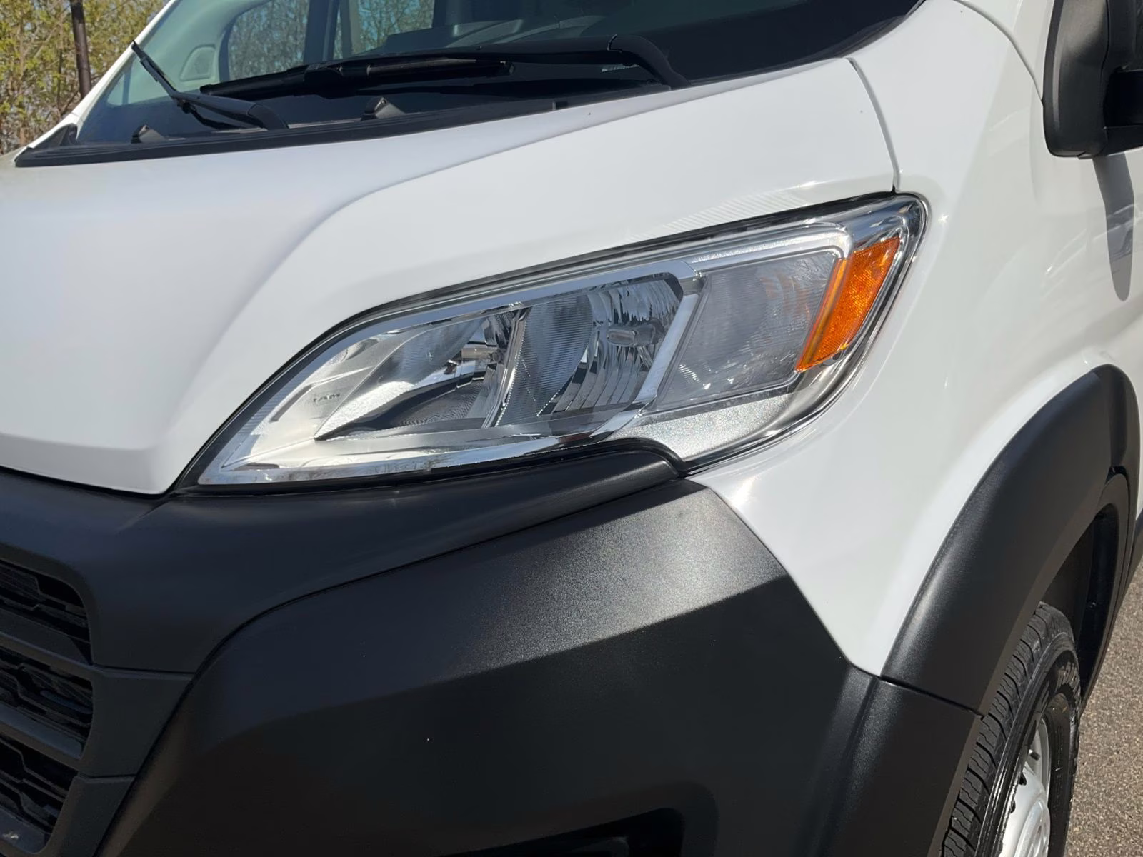 2025 Bright White Clearcoat Ram Promaster 2500 Low Roof Tradesman FWD Van