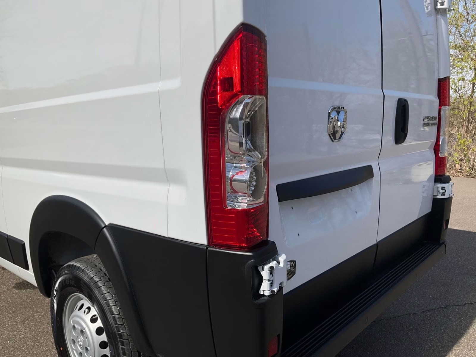 2025 Bright White Clearcoat Ram Promaster 2500 Low Roof Tradesman FWD Van