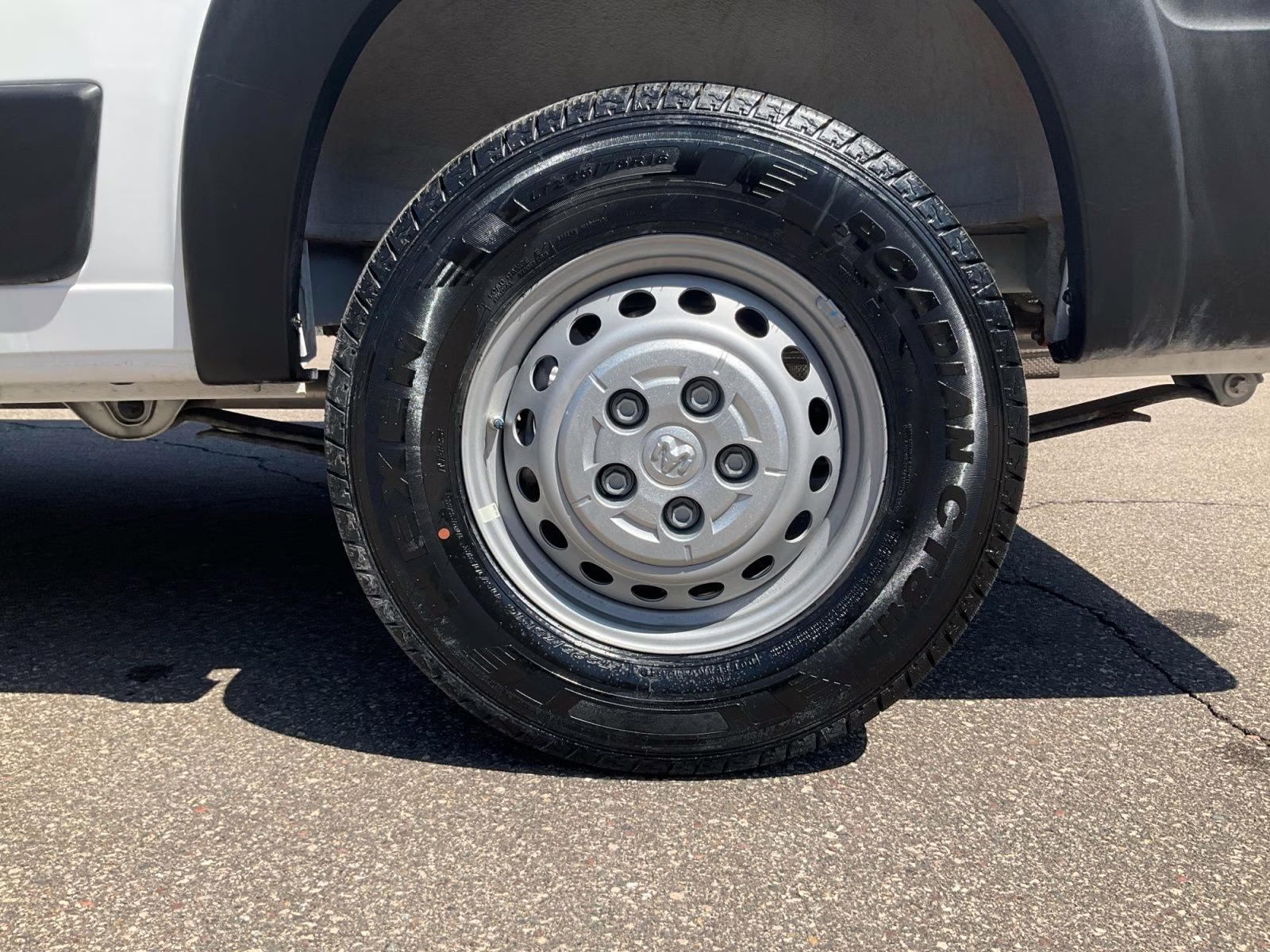 2025 Bright White Clearcoat Ram Promaster 2500 Low Roof Tradesman FWD Van