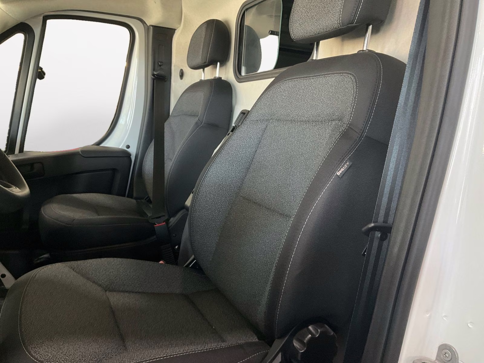 2025 Bright White Clearcoat Ram Promaster 2500 Low Roof Tradesman FWD Van