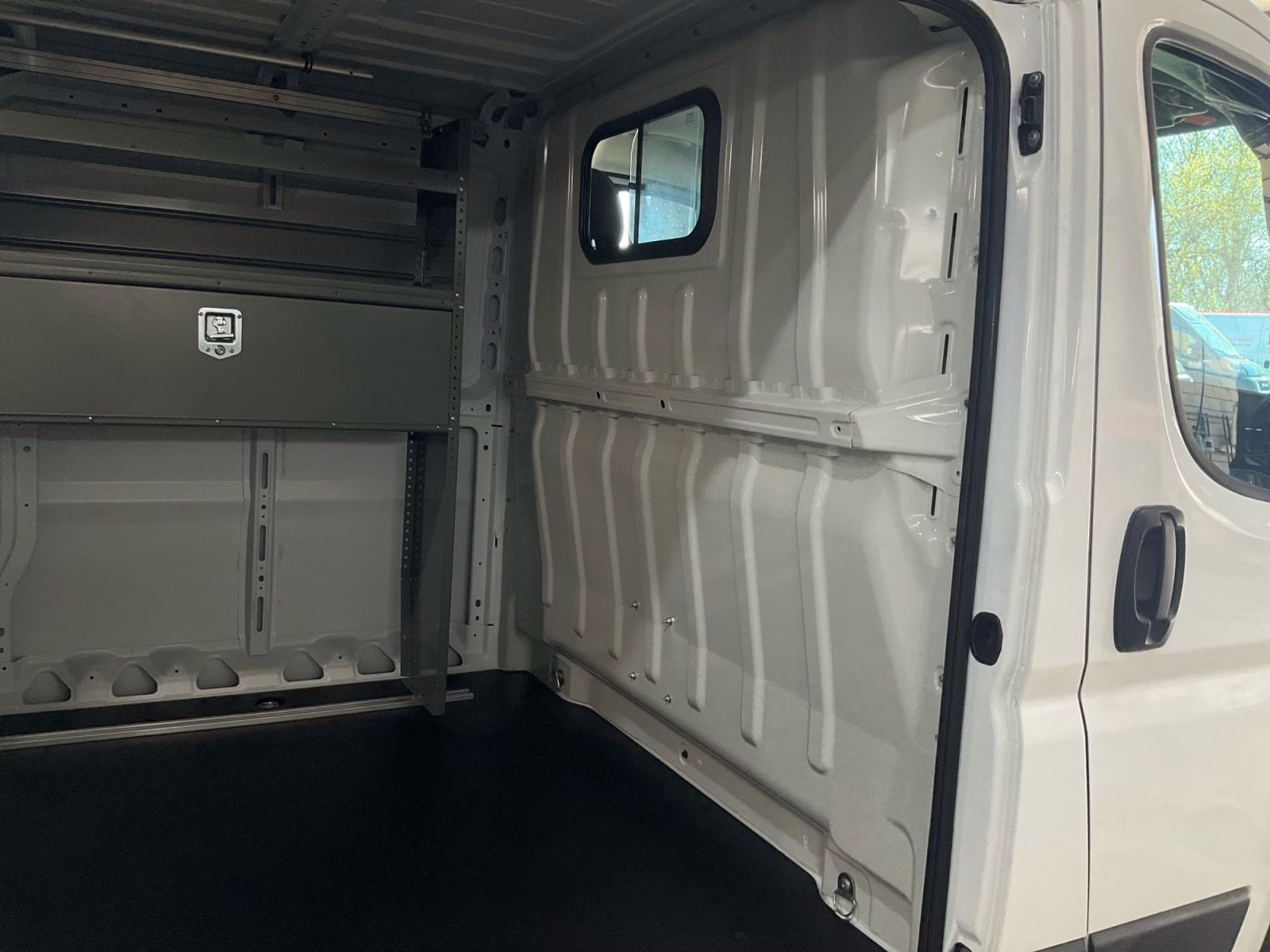 2025 Bright White Clearcoat Ram Promaster 2500 Low Roof Tradesman FWD Van