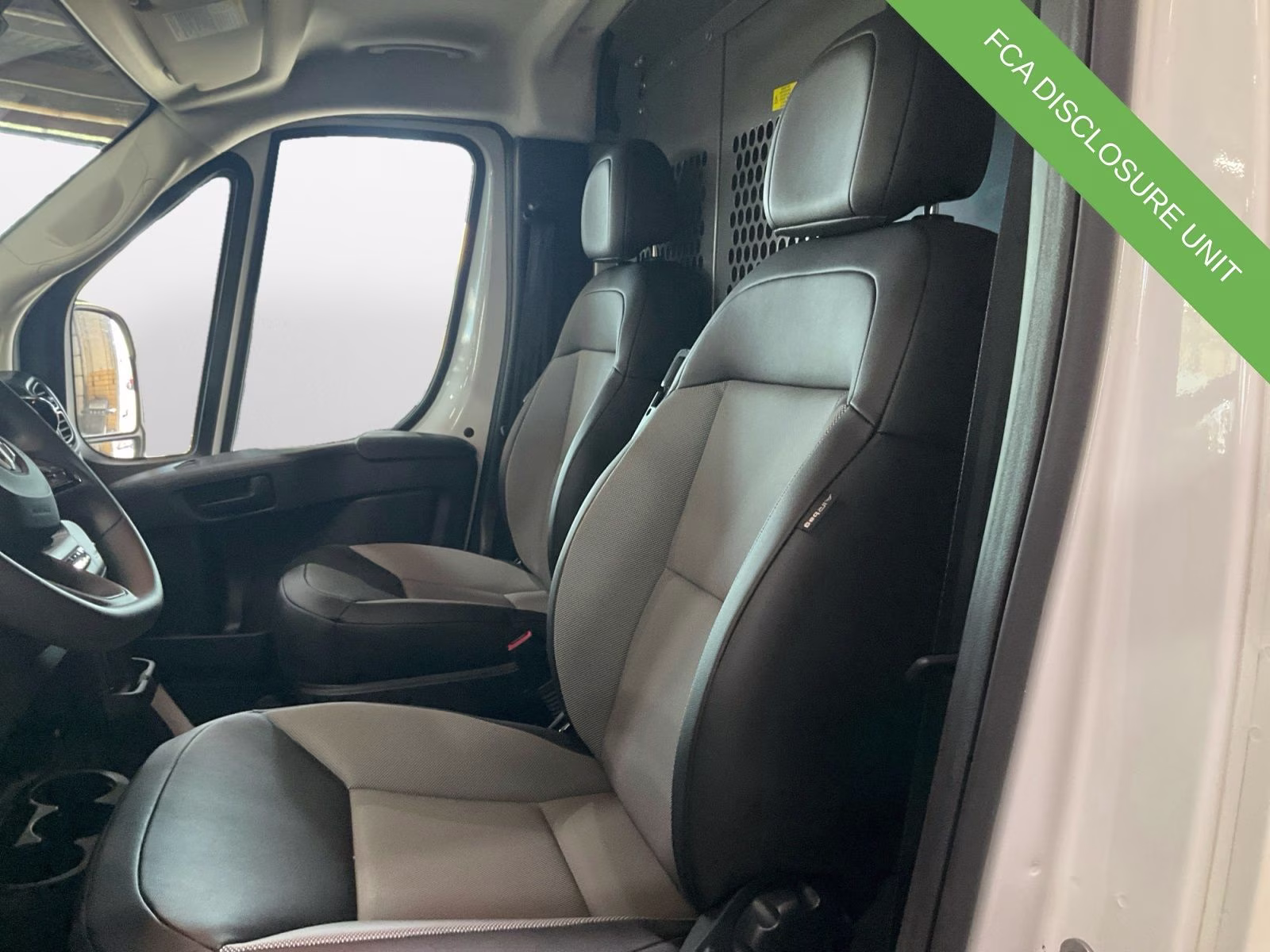 2025 Bright White Clearcoat Ram Promaster 2500 Low Roof Tradesman FWD Van