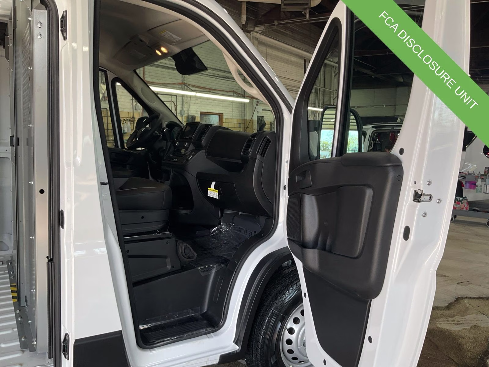 2025 Bright White Clearcoat Ram Promaster 2500 Low Roof Tradesman FWD Van