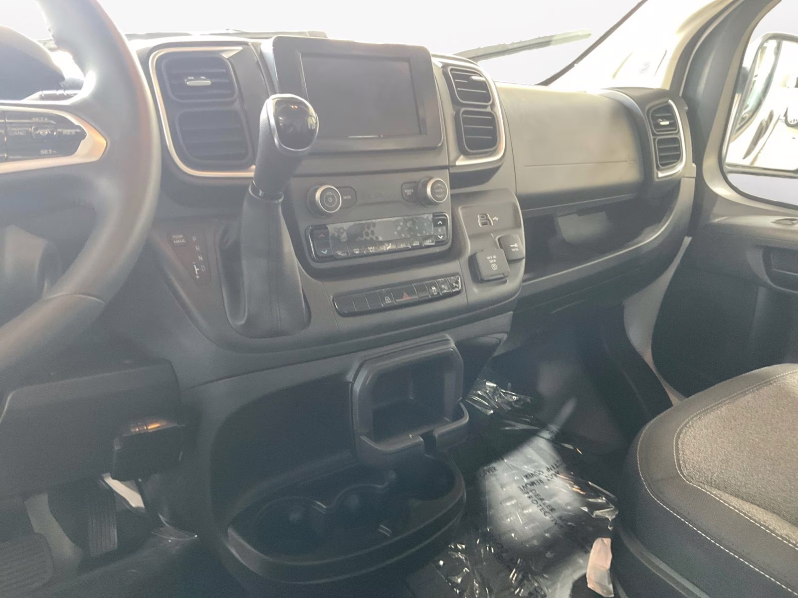 2025 Bright White Clearcoat Ram PPromaster 2500 Low Roof SLT FWD Van