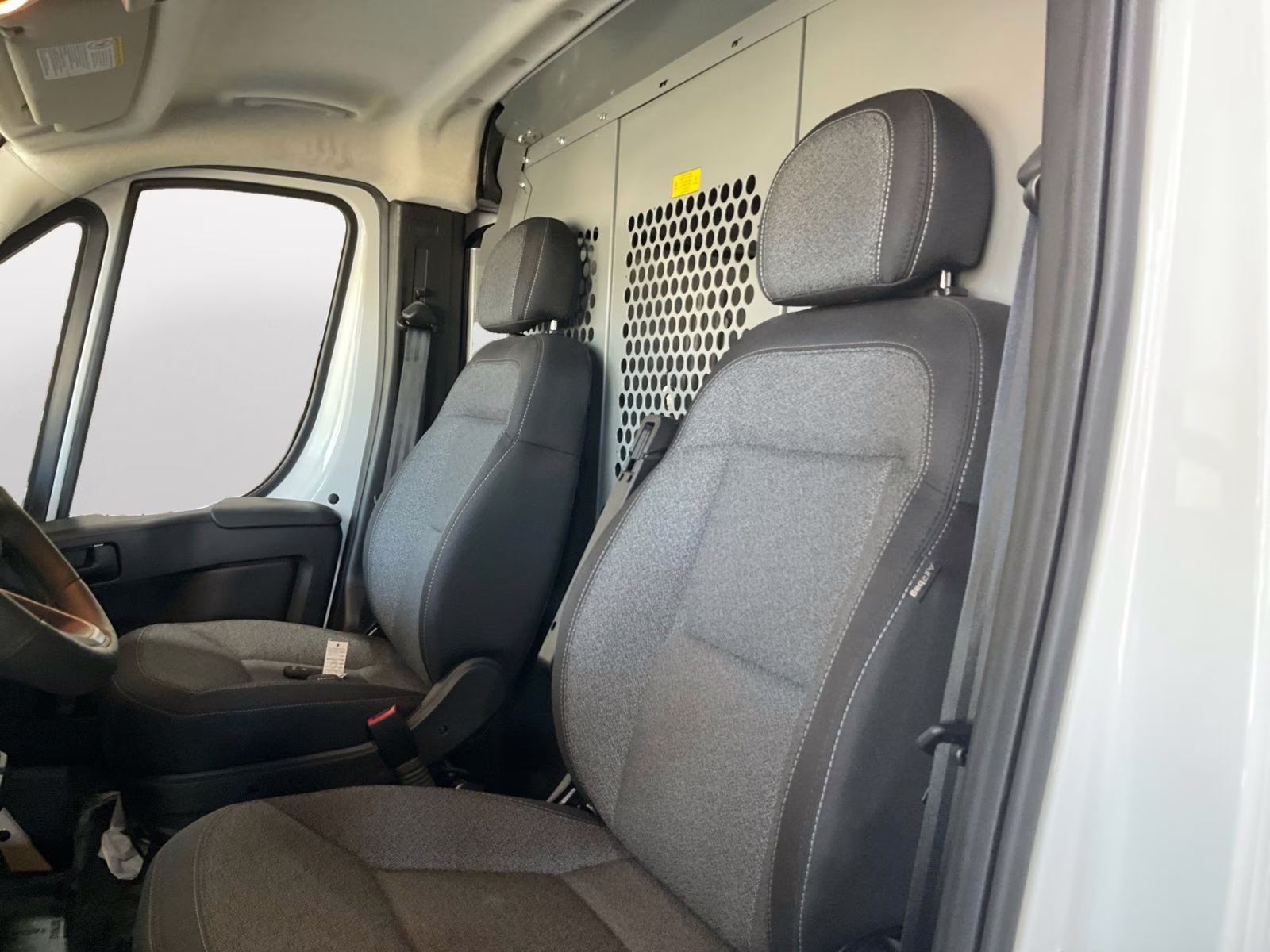 2025 Bright White Clearcoat Ram PPromaster 2500 Low Roof SLT FWD Van