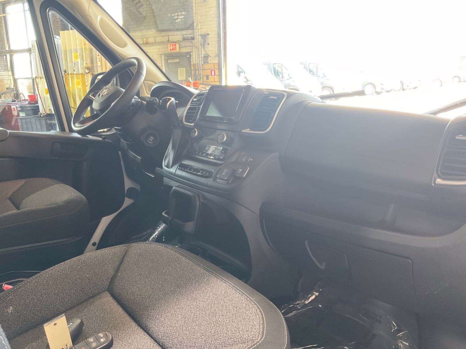 2025 Bright White Clearcoat Ram PPromaster 2500 Low Roof SLT FWD Van