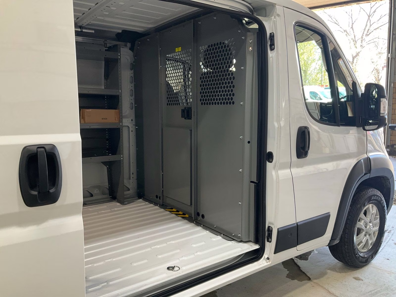 2025 Bright White Clearcoat Ram PPromaster 2500 Low Roof SLT FWD Van