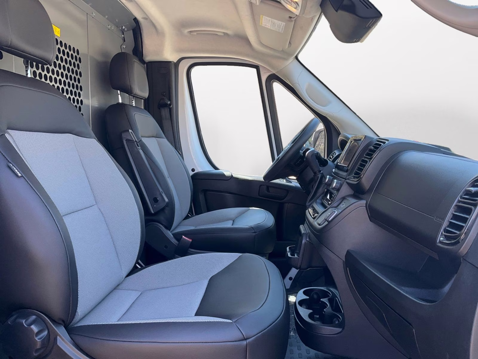 2025 Bright White Clearcoat Ram Promaster 2500 Low Roof Tradesman FWD Van