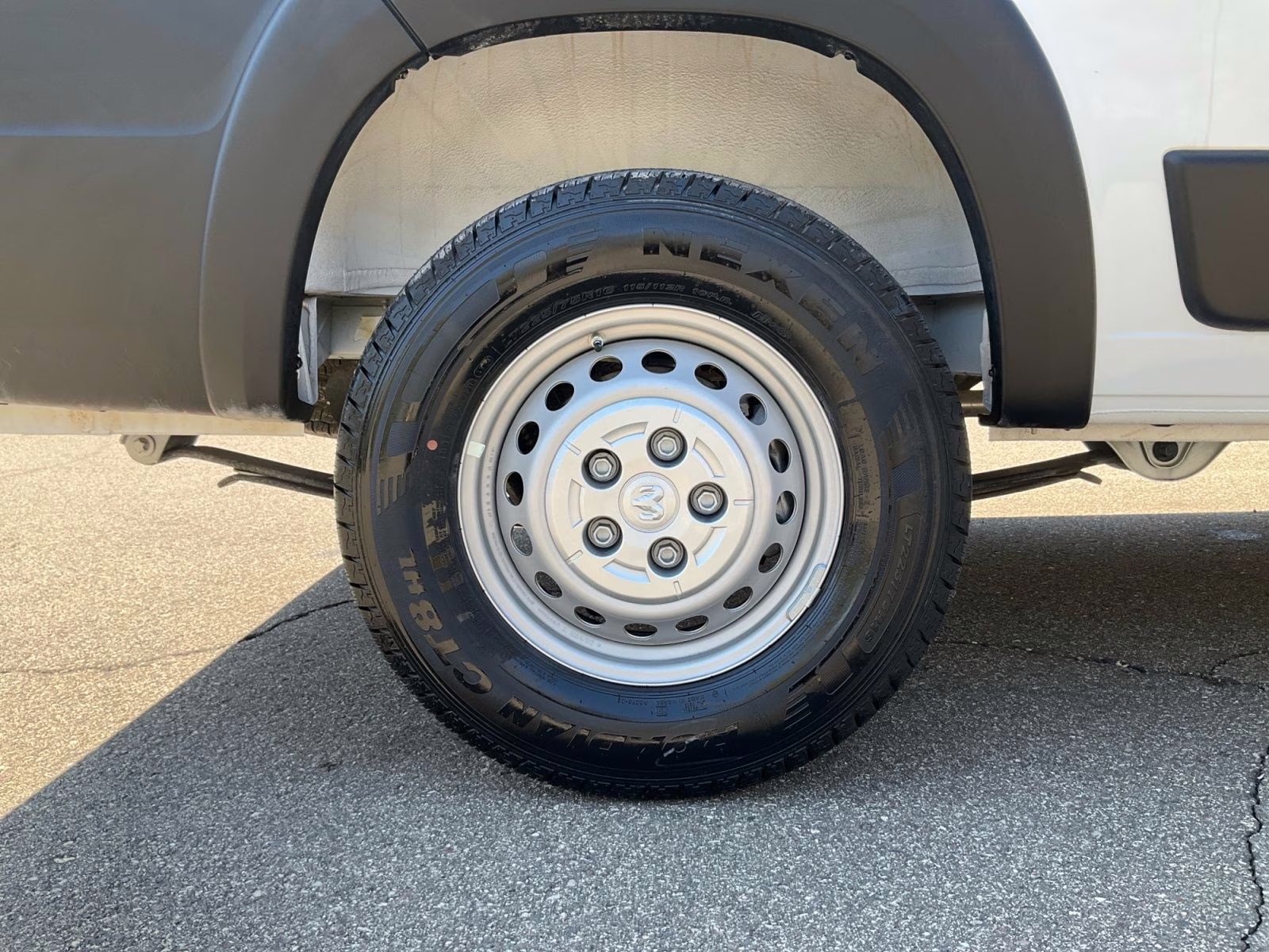 2025 Bright White Clearcoat Ram Promaster 2500 Low Roof Tradesman FWD Van