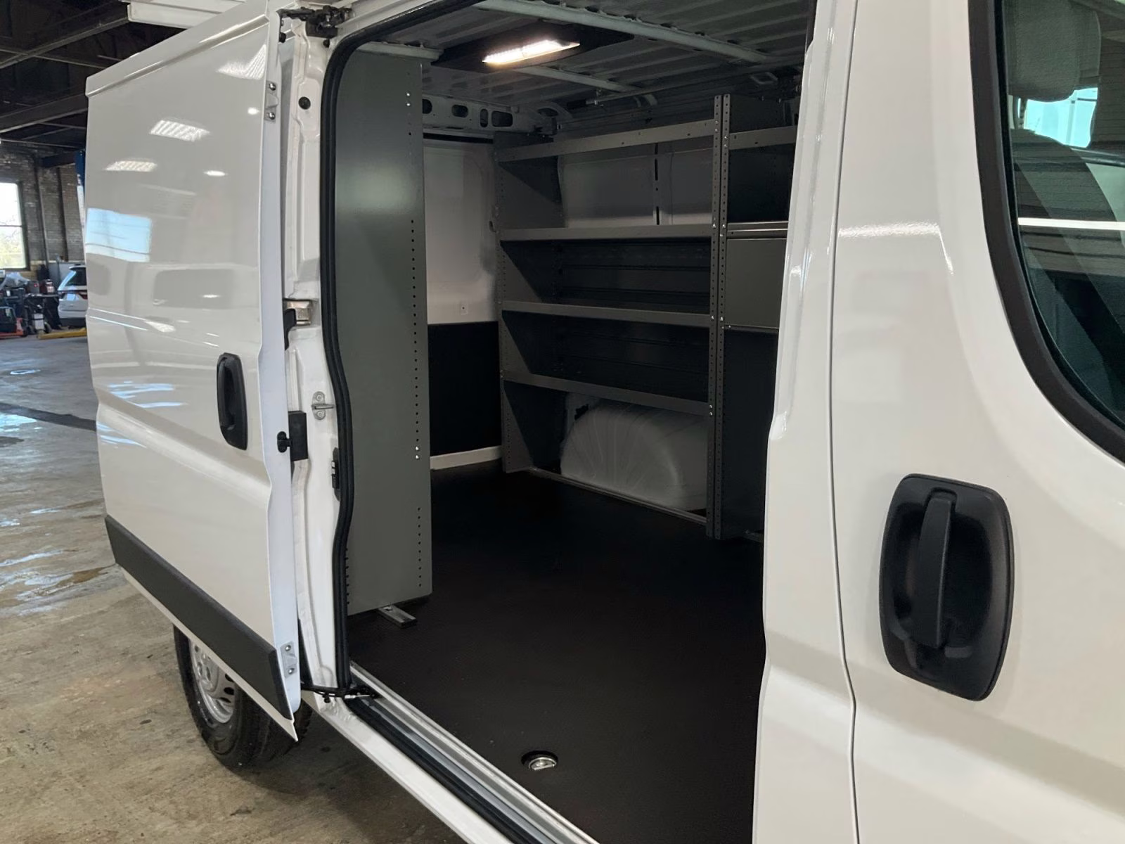 2025 Bright White Clearcoat Ram Promaster 2500 Low Roof Tradesman FWD Van
