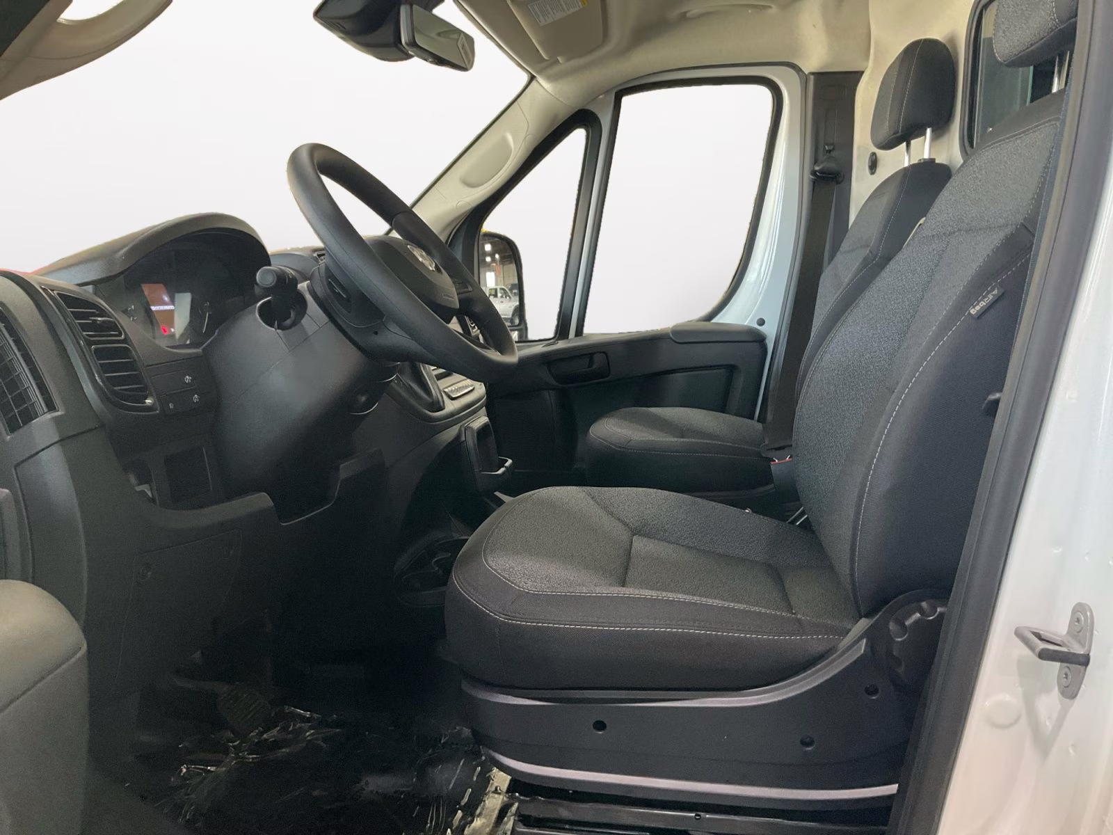 2025 Bright White Clearcoat Ram Promaster 2500 Low Roof Tradesman FWD Van