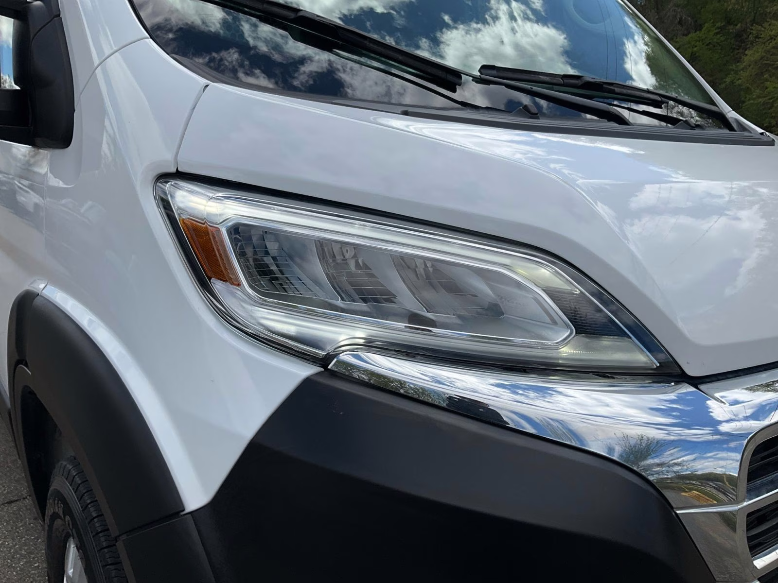 2024 Bright White Clearcoat Ram Promaster 2500 Low Roof SLT FWD Van