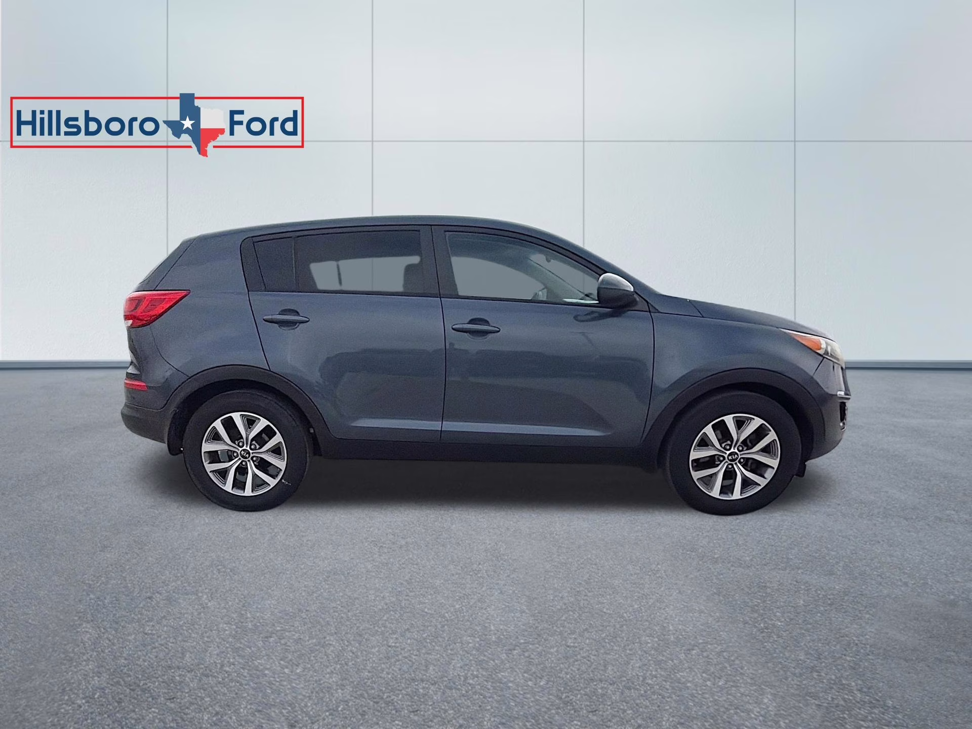 2016 Twilight Blue Kia Sportage LX FWD SUV
