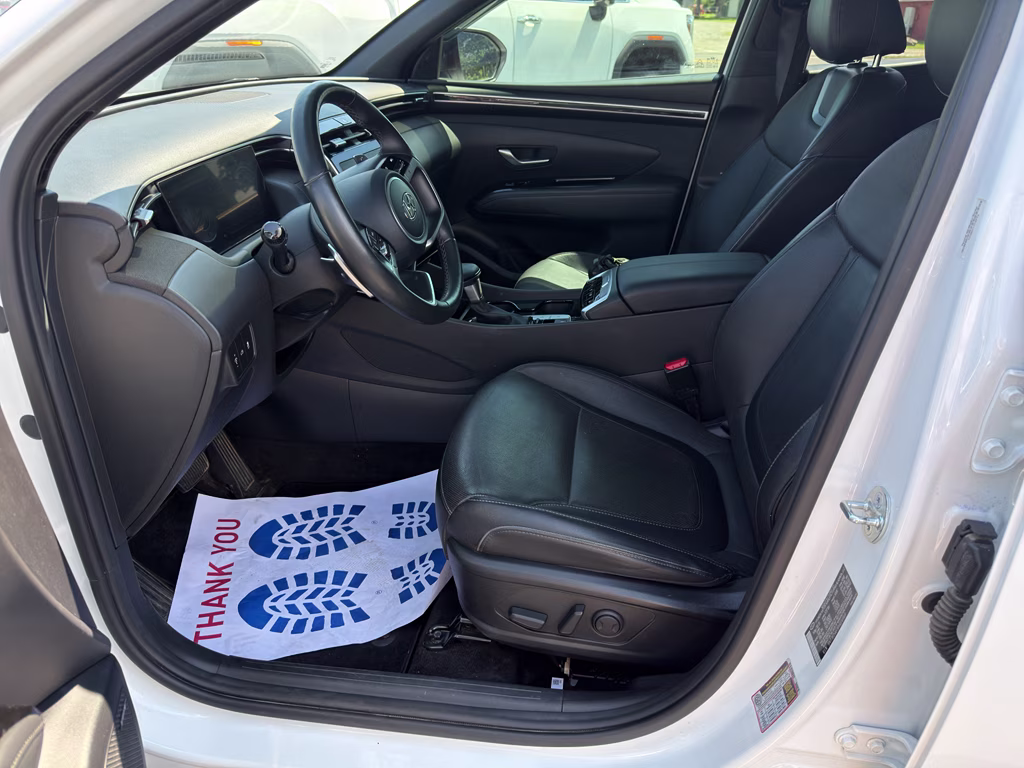 2023 Atlas White Hyundai Santa Cruz Limited AWD Truck
