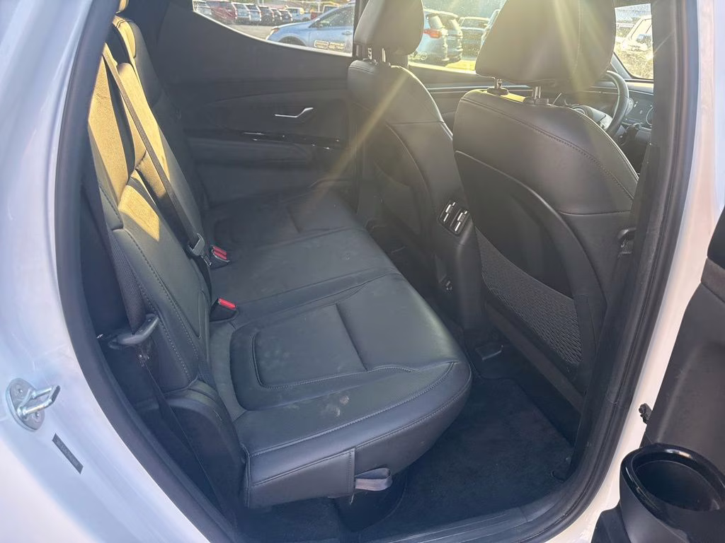 2023 Atlas White Hyundai Santa Cruz Limited AWD Truck