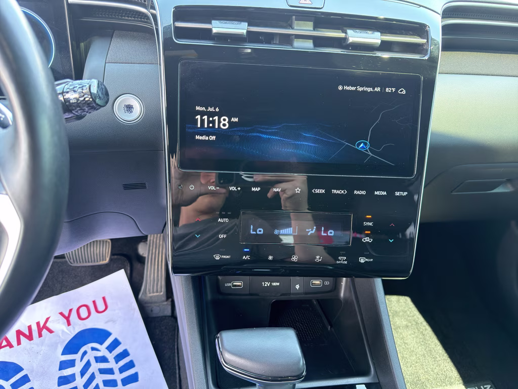2023 Atlas White Hyundai Santa Cruz Limited AWD Truck