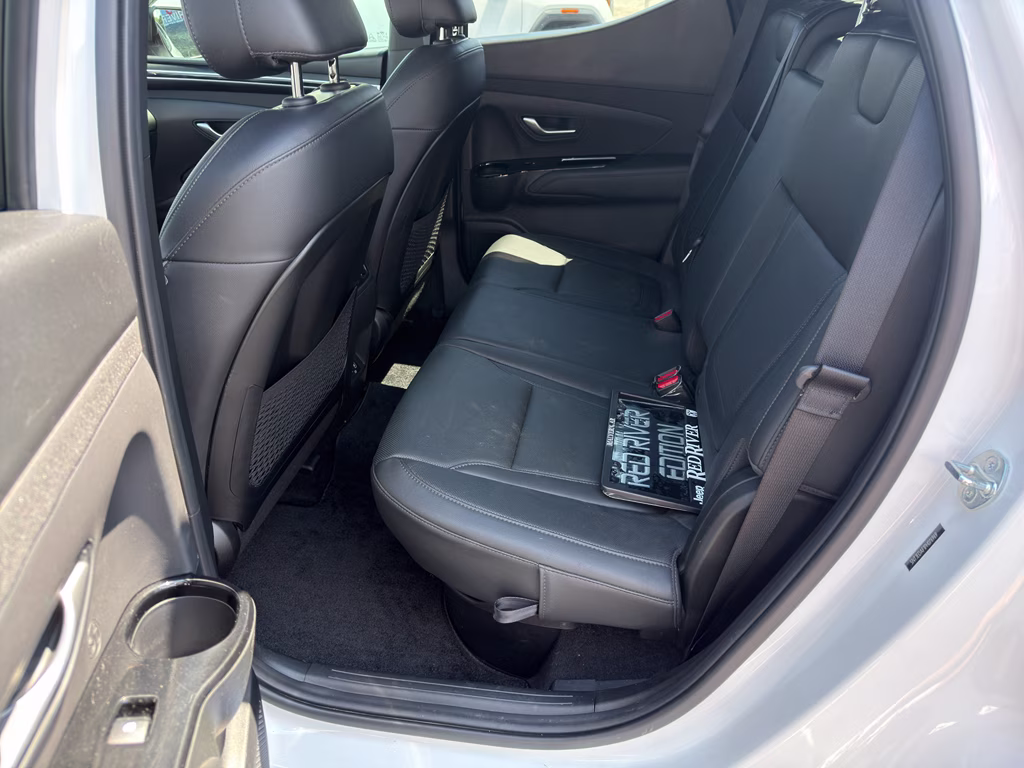 2023 Atlas White Hyundai Santa Cruz Limited AWD Truck