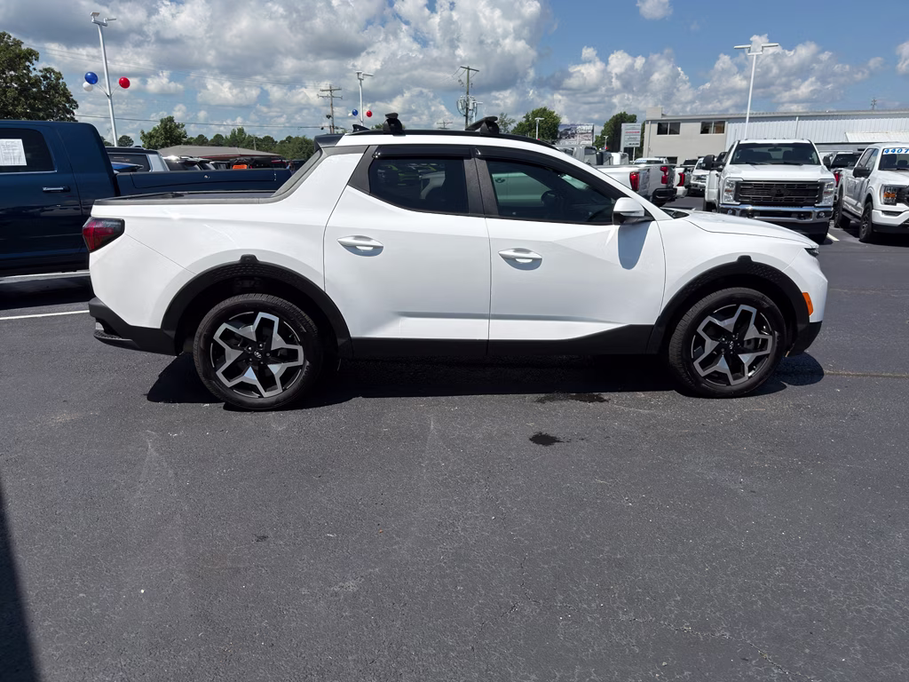 2023 Atlas White Hyundai Santa Cruz Limited AWD Truck