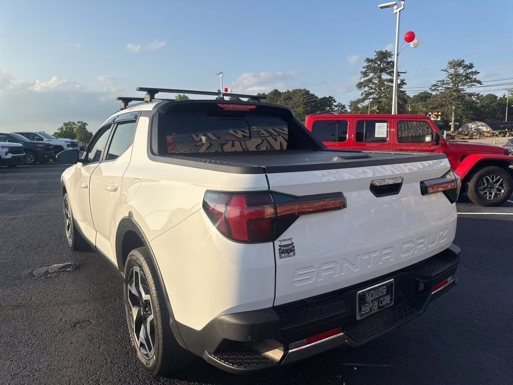 2023 Atlas White Hyundai Santa Cruz Limited AWD Truck