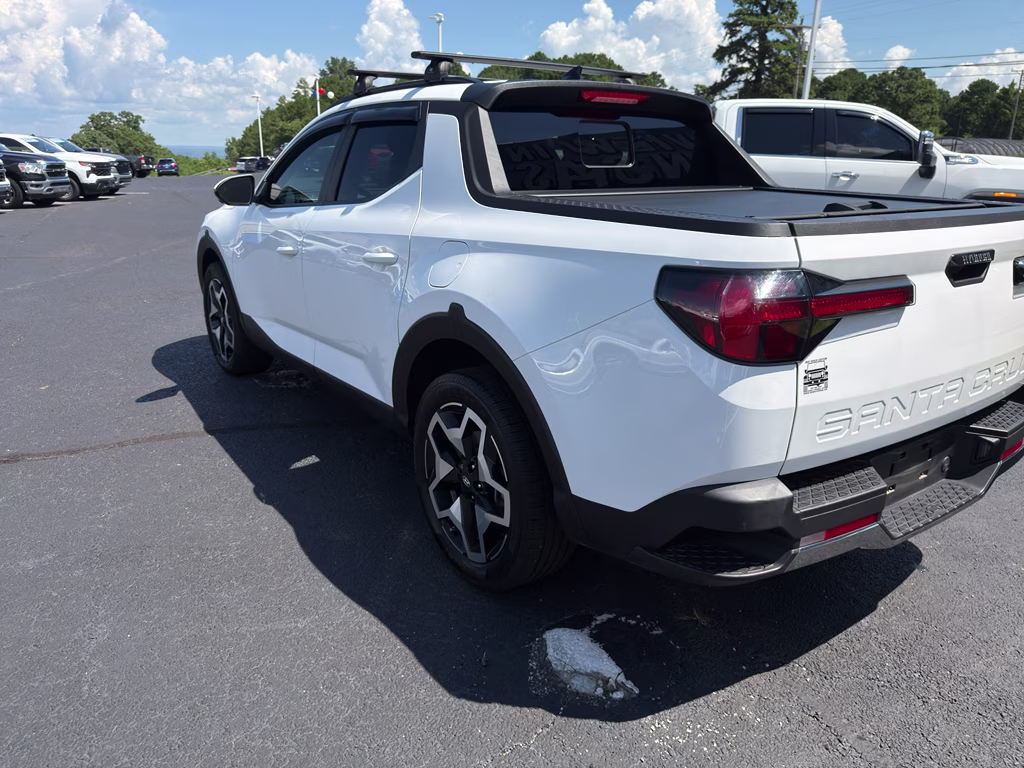 2023 Atlas White Hyundai Santa Cruz Limited AWD Truck