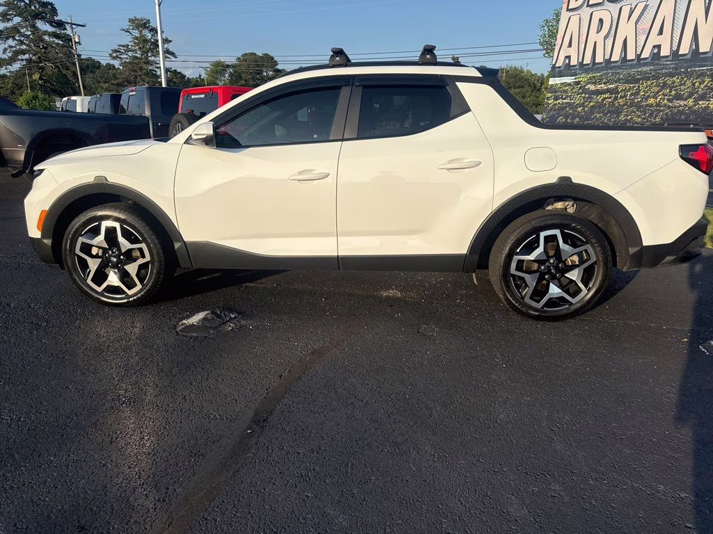 2023 Atlas White Hyundai Santa Cruz Limited AWD Truck