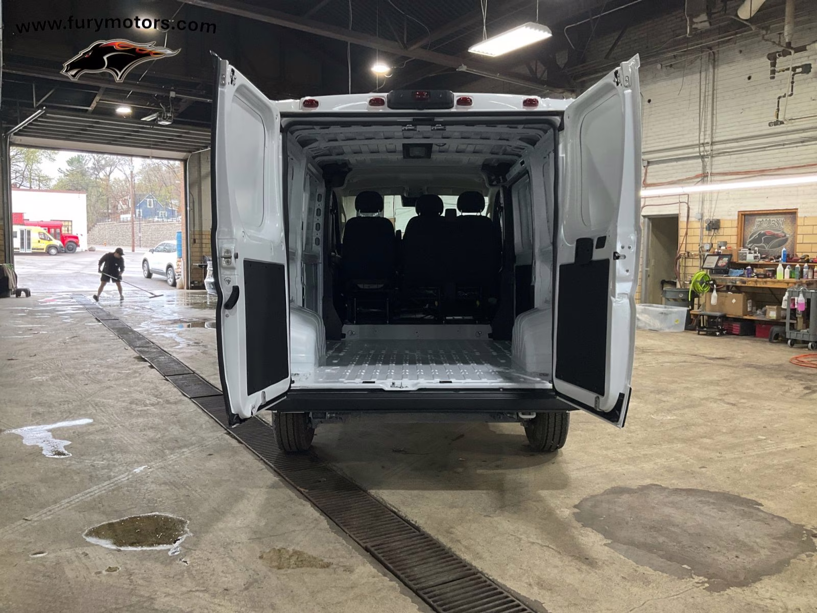 2025 Bright White Clearcoat Ram ProMaster 1500 Low Roof FWD Van
