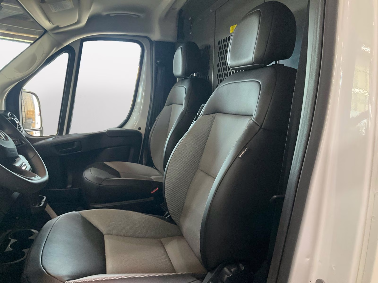 2025 Bright White Clearcoat Ram Promaster 2500 Low Roof Tradesman FWD Van