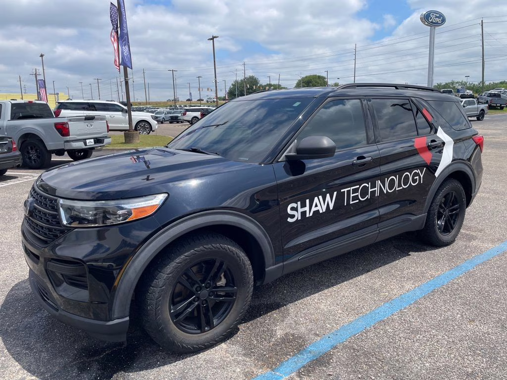 2020 Agate Black Metallic Ford Explorer XLT RWD SUV