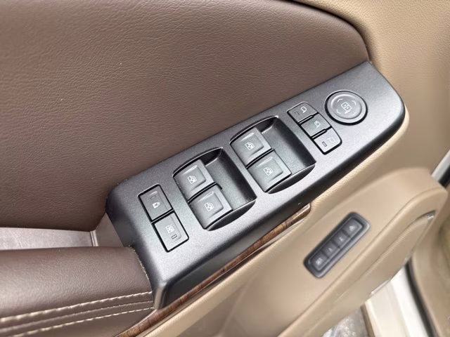 2018 Iridescent Pearl Tricoat Chevrolet Tahoe LT 4X4 SUV