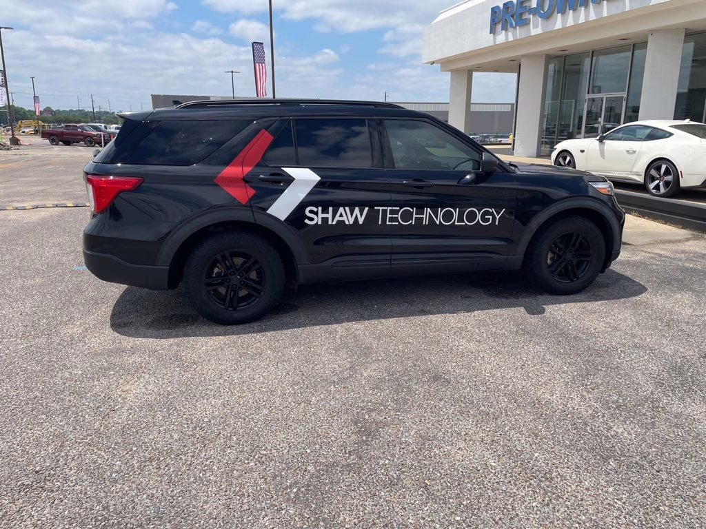 2020 Agate Black Metallic Ford Explorer XLT RWD SUV