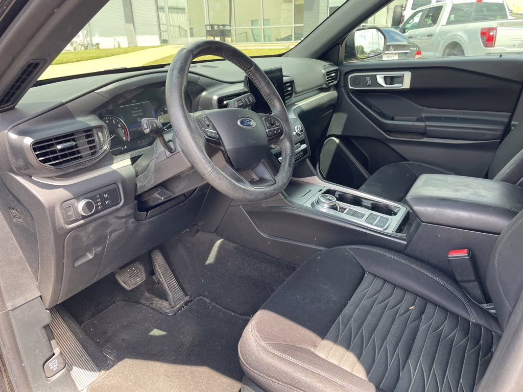 2020 Agate Black Metallic Ford Explorer XLT RWD SUV
