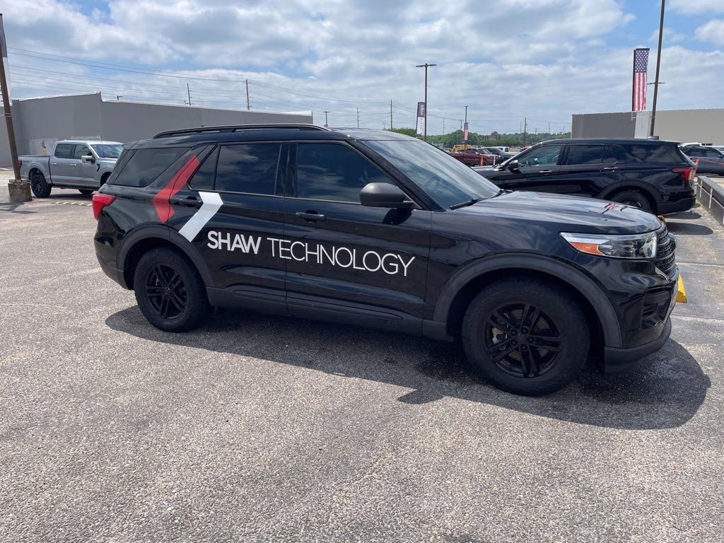 2020 Agate Black Metallic Ford Explorer XLT RWD SUV