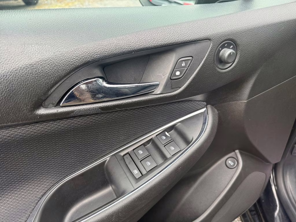 2018 Mosaic Black Metallic Chevrolet Cruze LS FWD Sedan