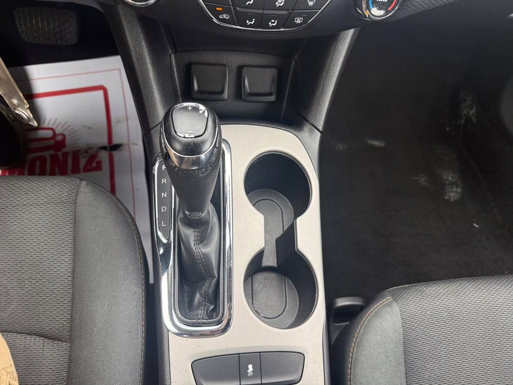 2018 Mosaic Black Metallic Chevrolet Cruze LS FWD Sedan