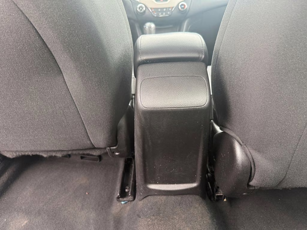 2018 Mosaic Black Metallic Chevrolet Cruze LS FWD Sedan