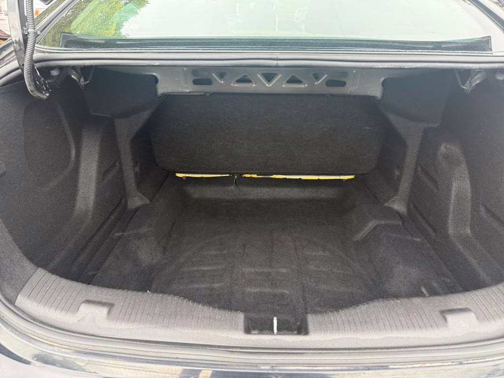 2018 Mosaic Black Metallic Chevrolet Cruze LS FWD Sedan