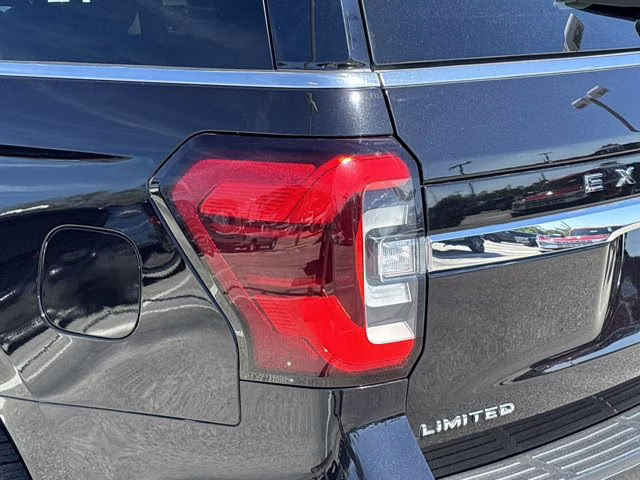 2024 Agate Black Metallic Ford Expedition Limited RWD SUV