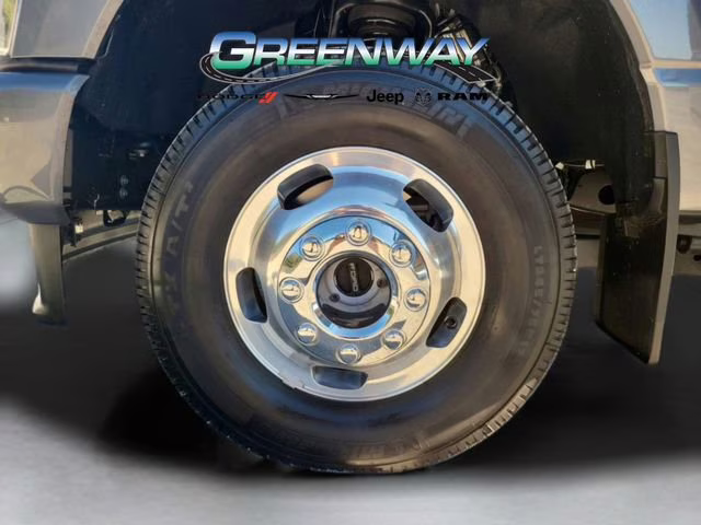 2024 Gray Metallic Ford Super Duty F-350 DRW Platinum 4X4 Truck
