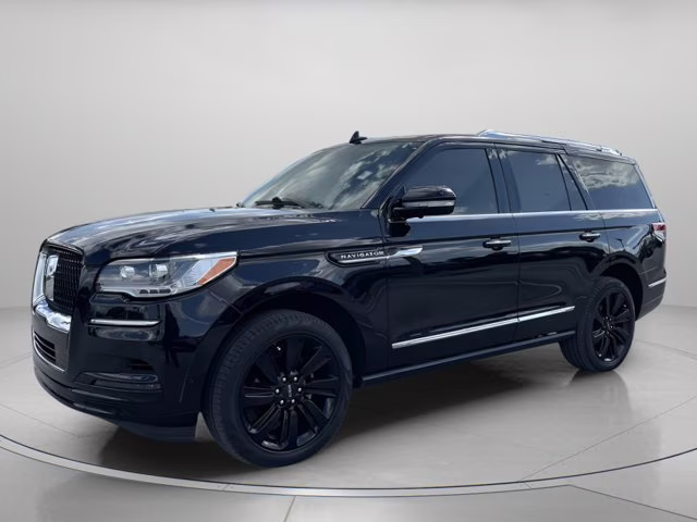 2022 Black Metallic Lincoln Navigator Reserve 4X4 SUV