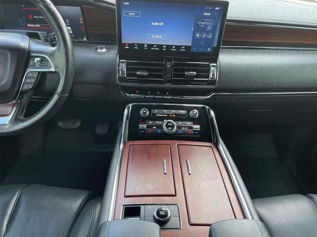 2022 Black Metallic Lincoln Navigator Reserve 4X4 SUV