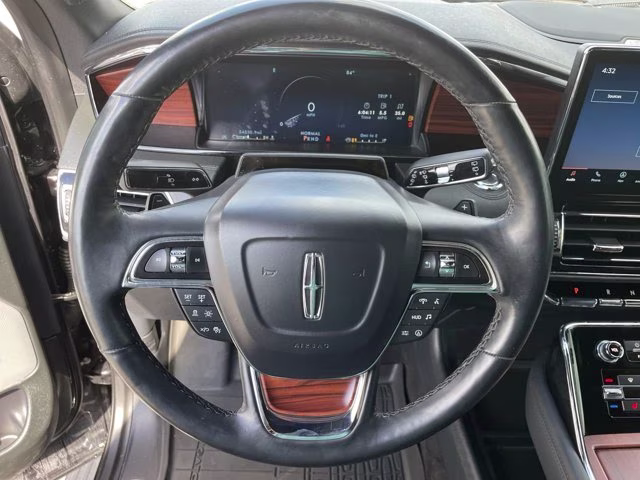 2022 Black Metallic Lincoln Navigator Reserve 4X4 SUV
