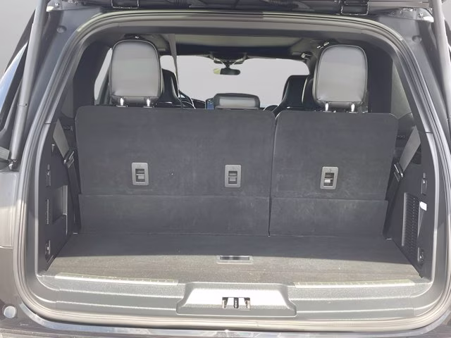 2022 Black Metallic Lincoln Navigator Reserve 4X4 SUV