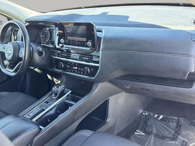 2024 Pearl White Tricoat Nissan Pathfinder SV FWD SUV