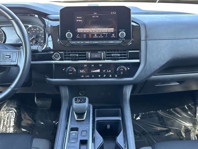 2024 Pearl White Tricoat Nissan Pathfinder SV FWD SUV