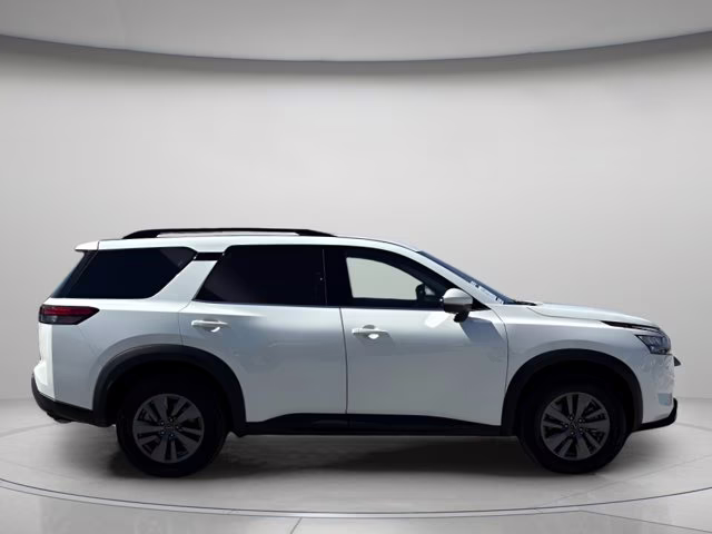2024 Pearl White Tricoat Nissan Pathfinder SV FWD SUV